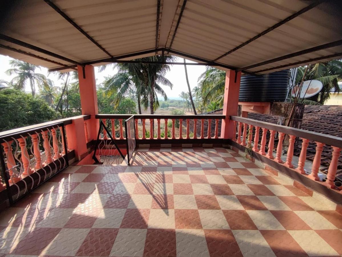 Camrose Guest House Candolim Exterior photo